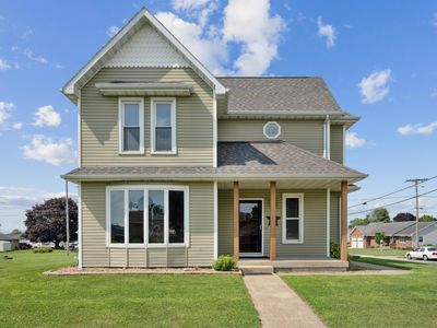 107 5th Ave NE, Farley, IA, 52046