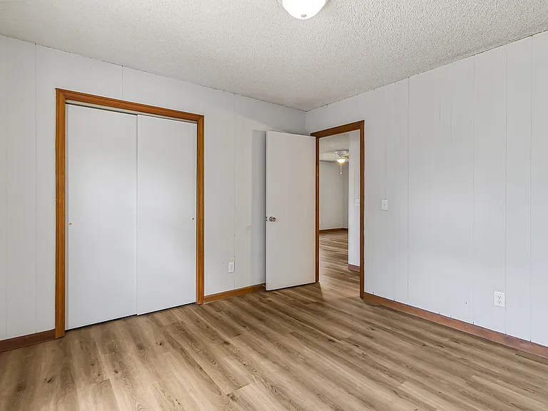 420 Franklin Ave — Photo 8