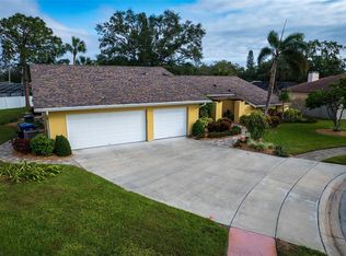 504 Lookout Ct, Largo, FL 33770