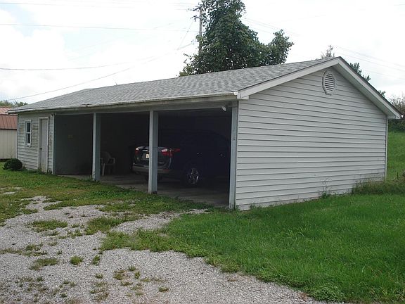 3rd image of 5943 State Highway 36 W