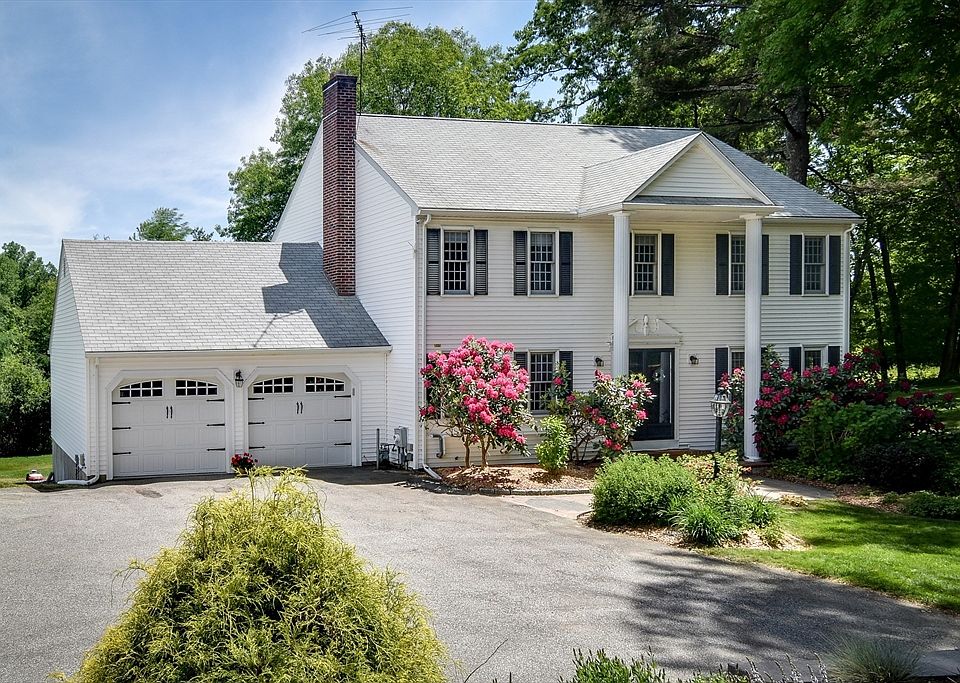 1st image of 92 Flanagan Dr