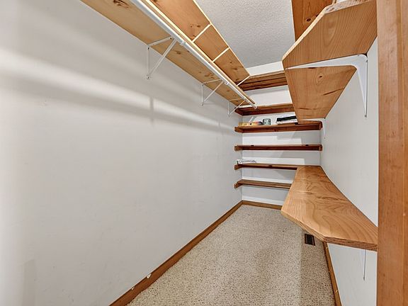 51st image of 111 Candlewood Ln
