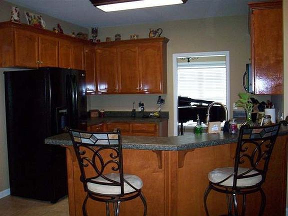 4th image of 207 Harrand Creek Dr