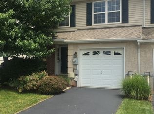 125 Fairway Dr, Collegeville, PA 19426