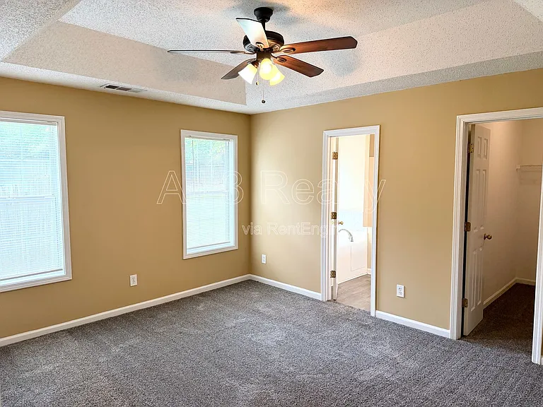 545 Plantation Cv — Photo 18