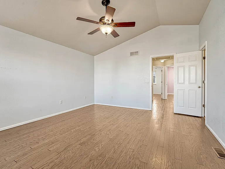2613 S Killarney Ct — Photo 22