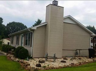 519 Robinson Bridge Rd, Central, SC 29630