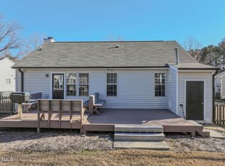 404 Vista Springs Cir, Holly Springs, NC 27540