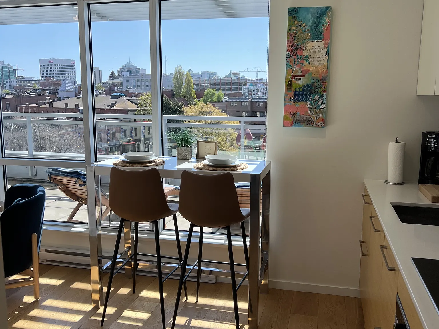 456 Pandora Avenue 502 - 502 — Photo 3