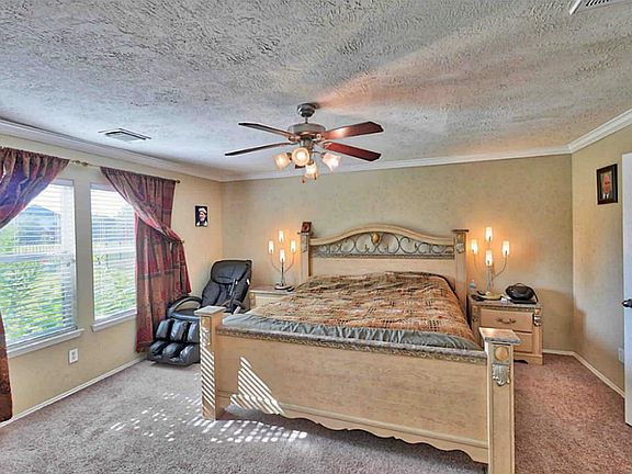 3rd image of 5810 White Clover Dr
