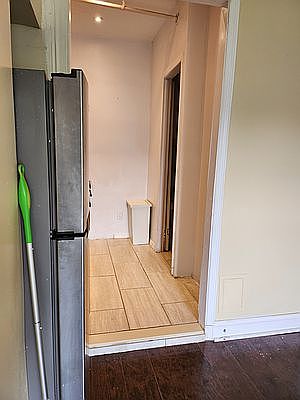 4th image of 1123 Bergen St #3