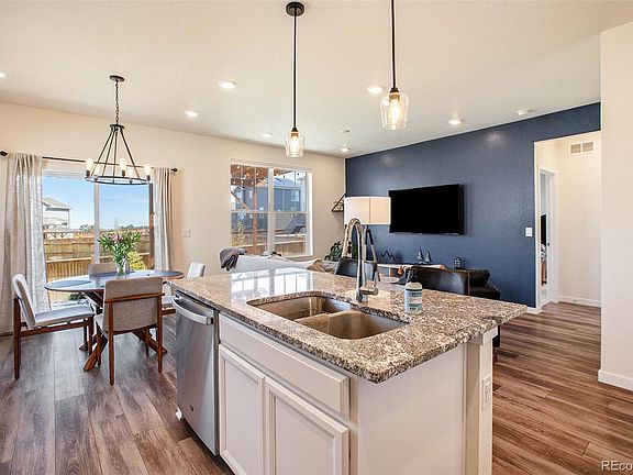 5th image of 801 Avena Drive