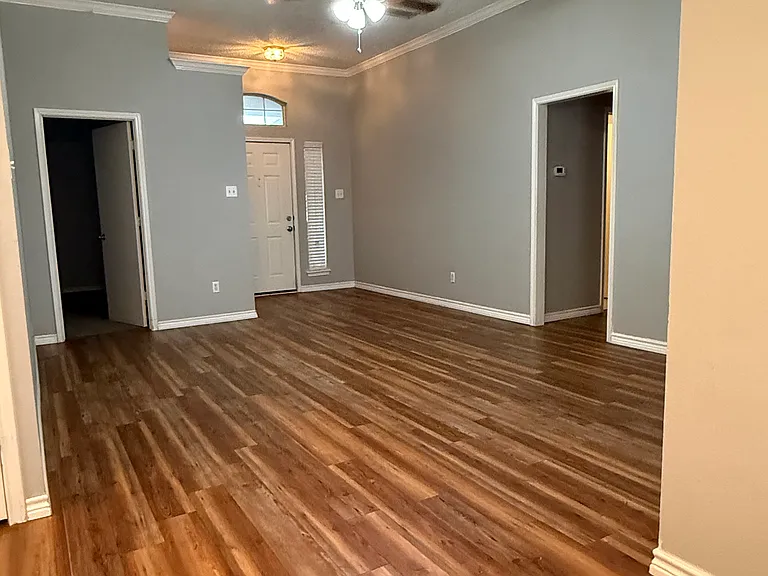 850 Golden Valley Ct — Photo 5