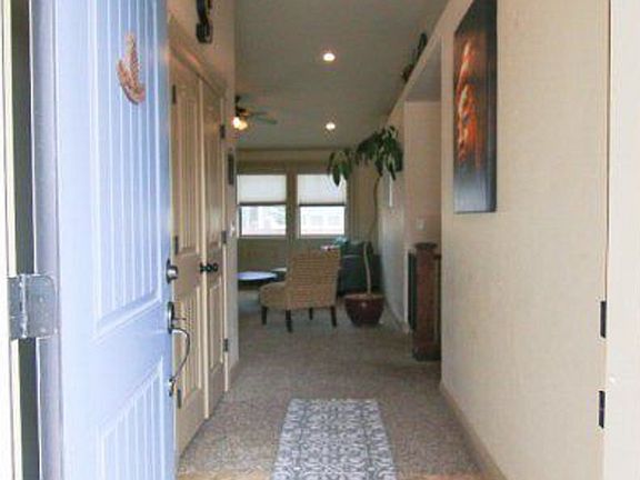 3rd image of 6111 Malory Dr