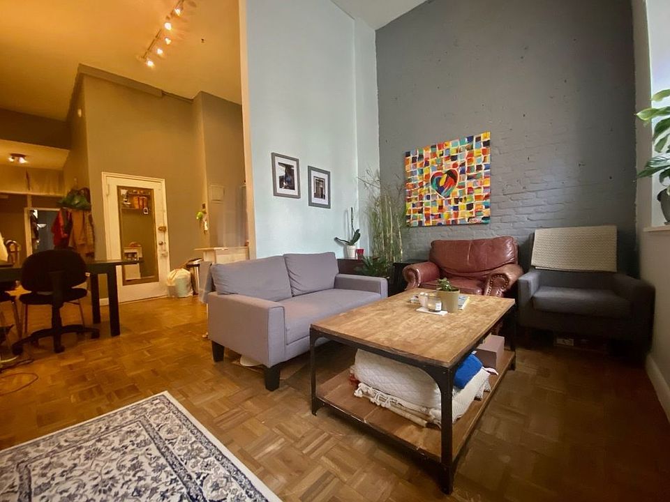 1st image of 220 E 13th St APT 2