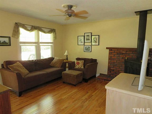 4th image of 837 Pineview Dr