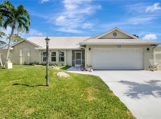 112 Bordeaux Cir, Naples, FL 34112