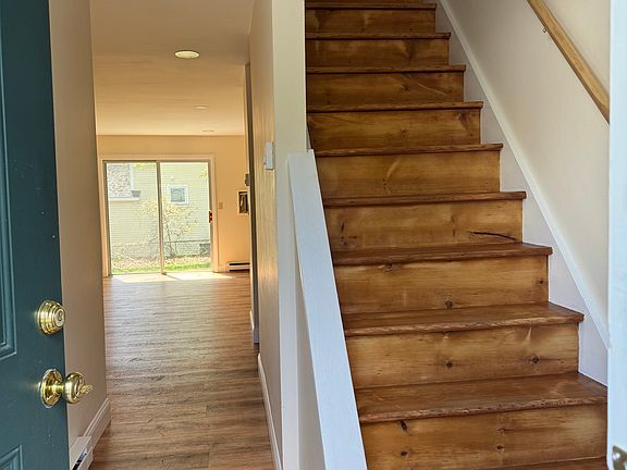 2nd image of 282 Ballston Ave APT 2