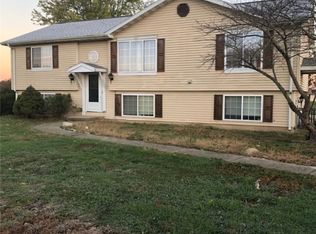 1291 County Road 275 Rd N, Jewett, IL 62436