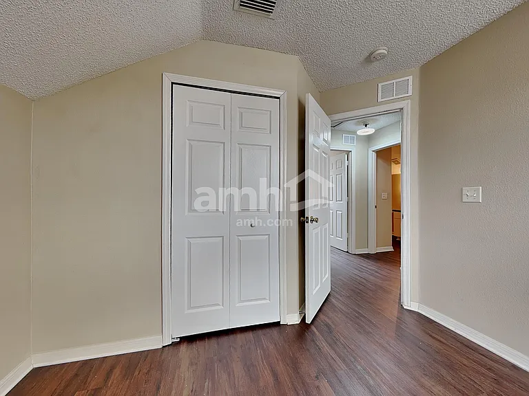 28721 Seashell Ct — Photo 12