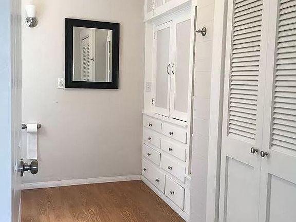 4th image of 5801 Buena Vista Ter