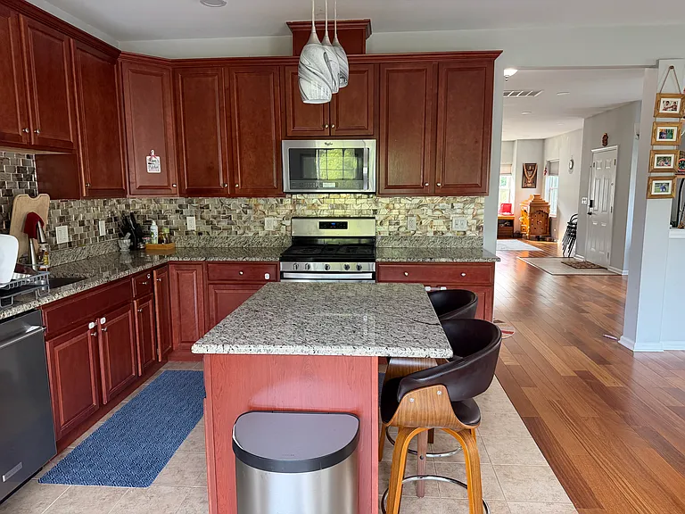 19 Campbell St — Photo 4