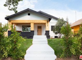 2702 S Hobart Blvd, Los Angeles, CA 90018