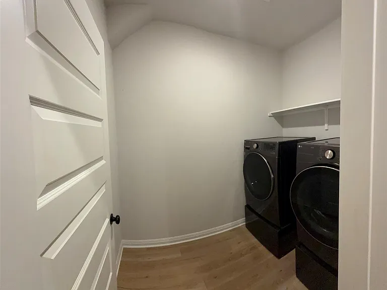 139 Gullivers Dr — Photo 8