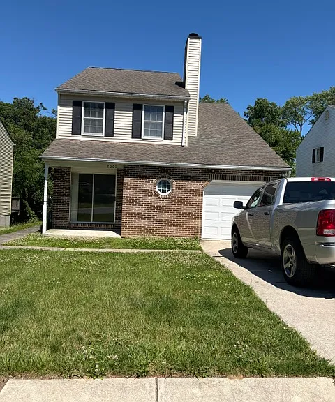 2001 Vista Ln — Photo 2