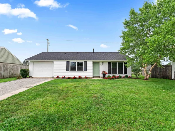 7133 Strawberry Dr, Fort Wayne, IN 46825