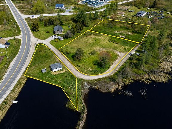 3rd image of 6, 11, 20 Skinner Corner