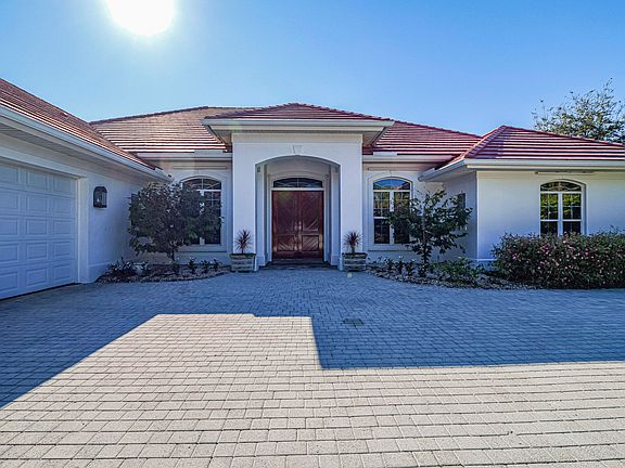 2nd image of 1621 W Sandpointe Place