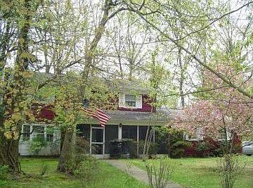 2nd image of 488 Sherman Rd