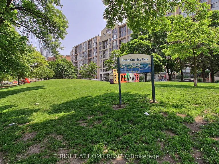 70 Princess St #312B — Photo 25