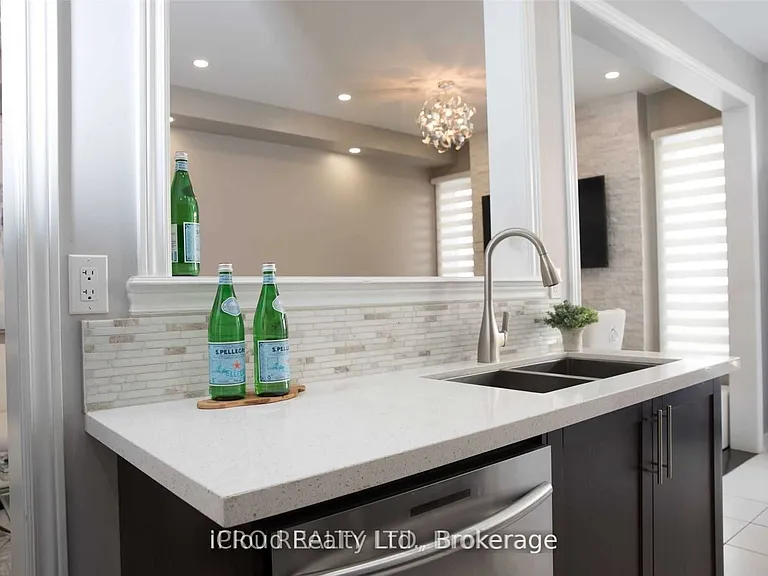 5 Chesterwood Cres — Photo 6