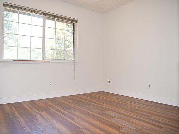 3rd image of 6741 50th St