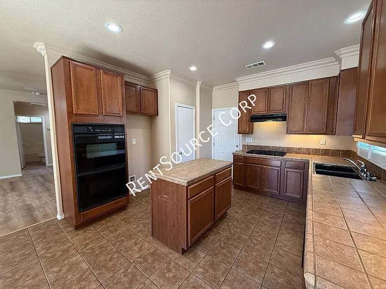 1311 Ponderosa Dr — Photo 8