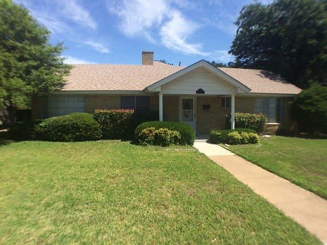 1st image of 1225 Woodleigh Dr