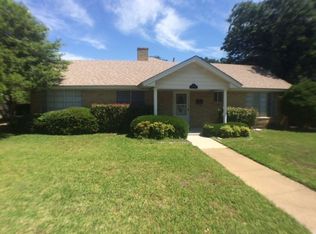 1225 Woodleigh Dr, Irving, TX 75061
