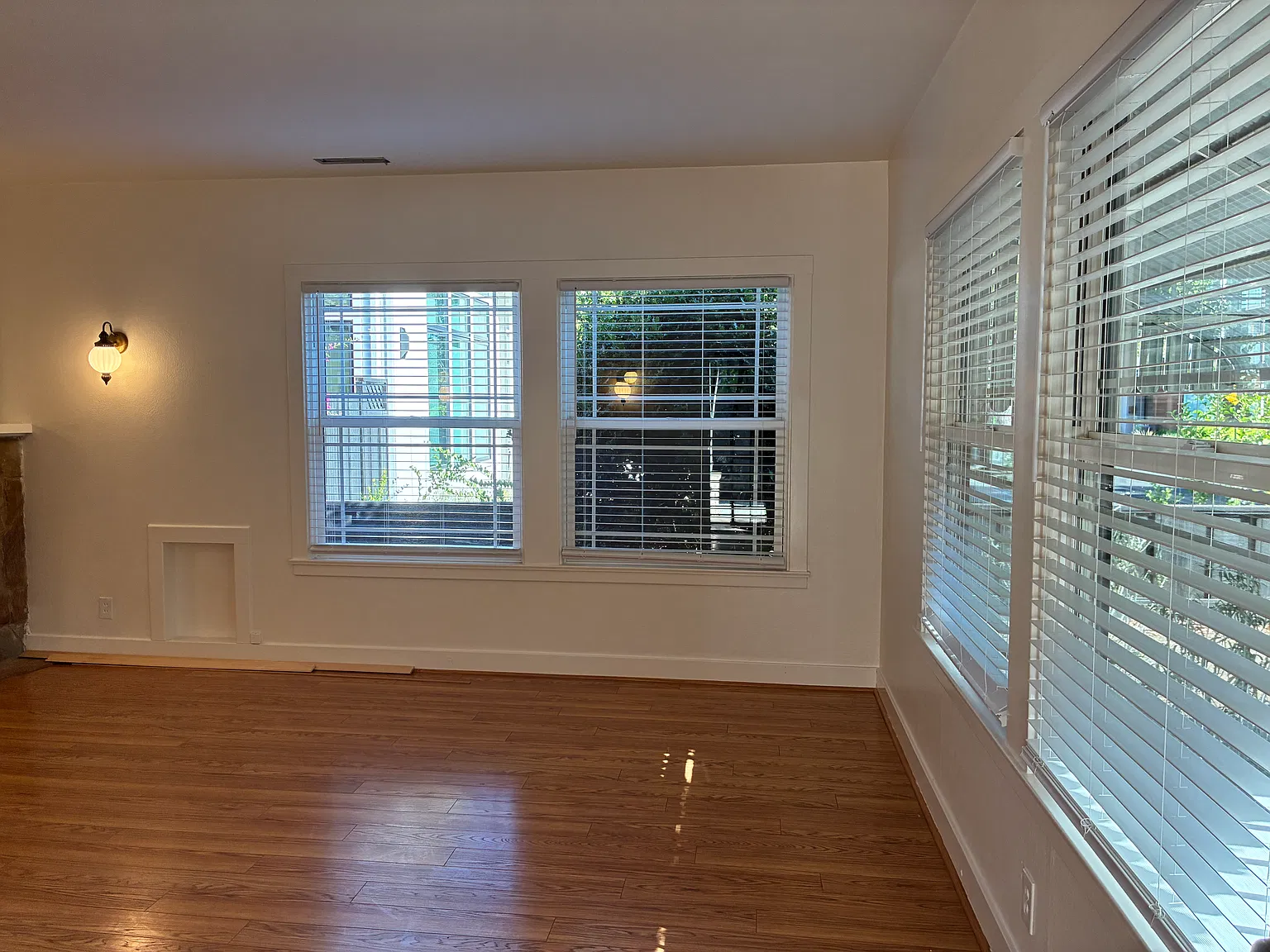 2 bed, 1242 sqft, $5,500 — Photo 3