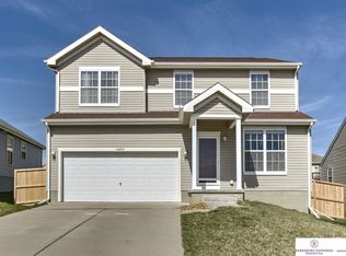 14856 Grebe St, Bennington, NE 68007