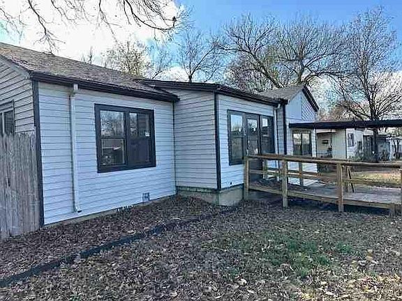 2nd image of 1906 NW Ozmun Ave