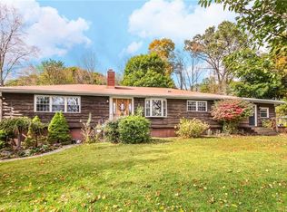 351 Oscawana Lake Rd, Putnam Valley, NY 10579