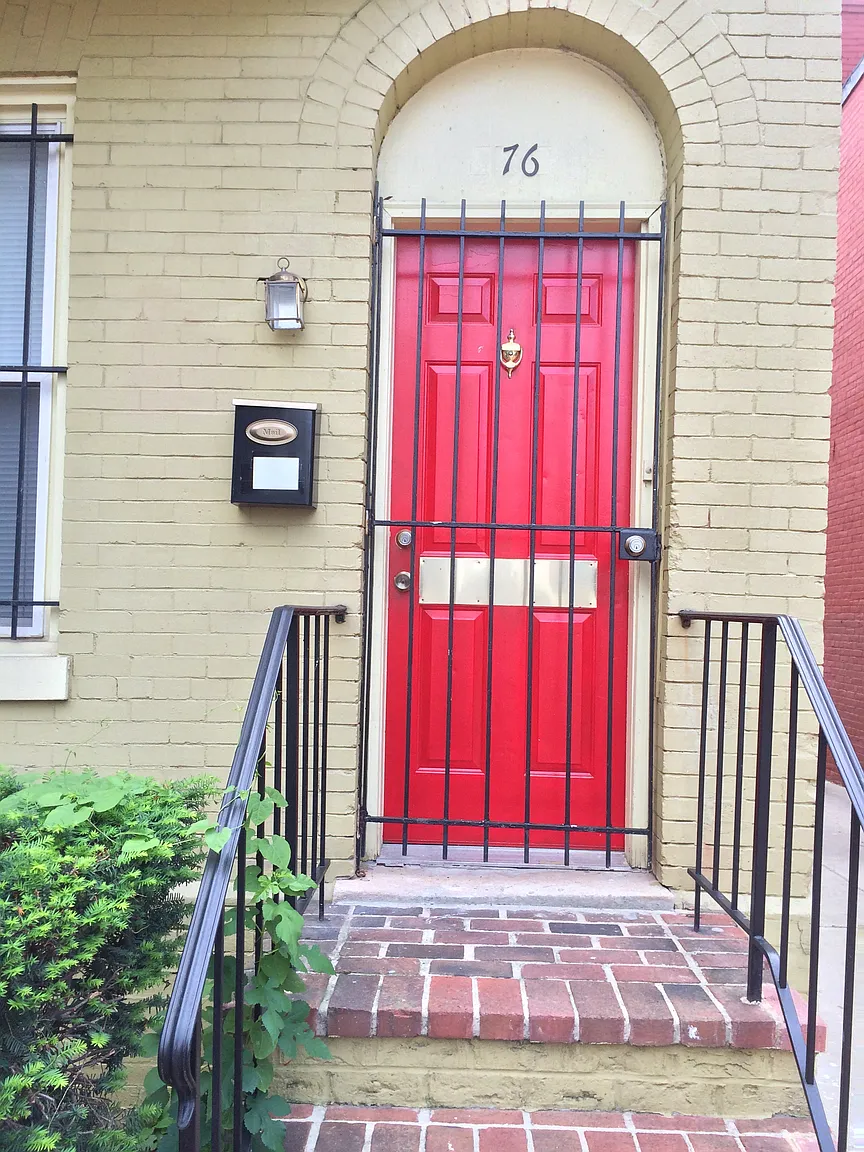 76 Bates St NW photo 1