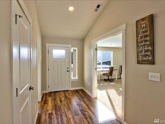 3rd image of 52 Manzanita Dr