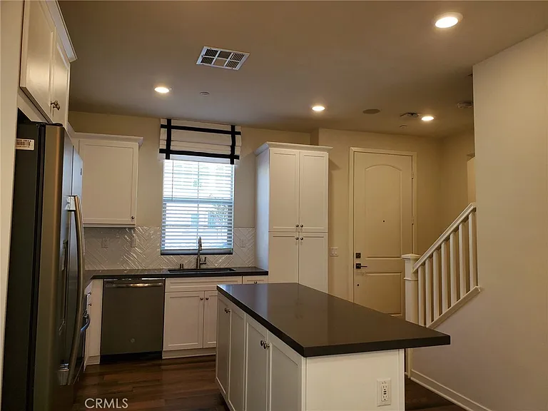 2283 Apple Ct — Photo 5