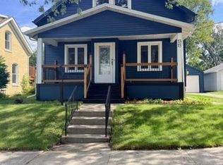 1313 S 13th St, Manitowoc, WI 54220