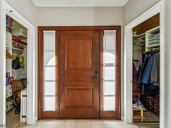 3rd image of 11 N Ridge Rd