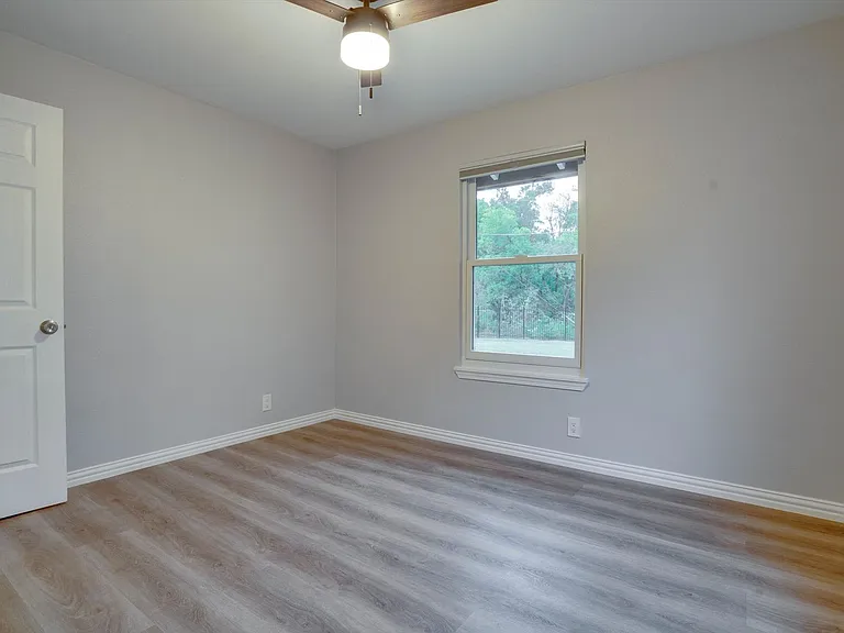 600 Bramble Dr — Photo 13
