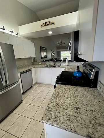 432 Valerie Way #202 — Photo 6